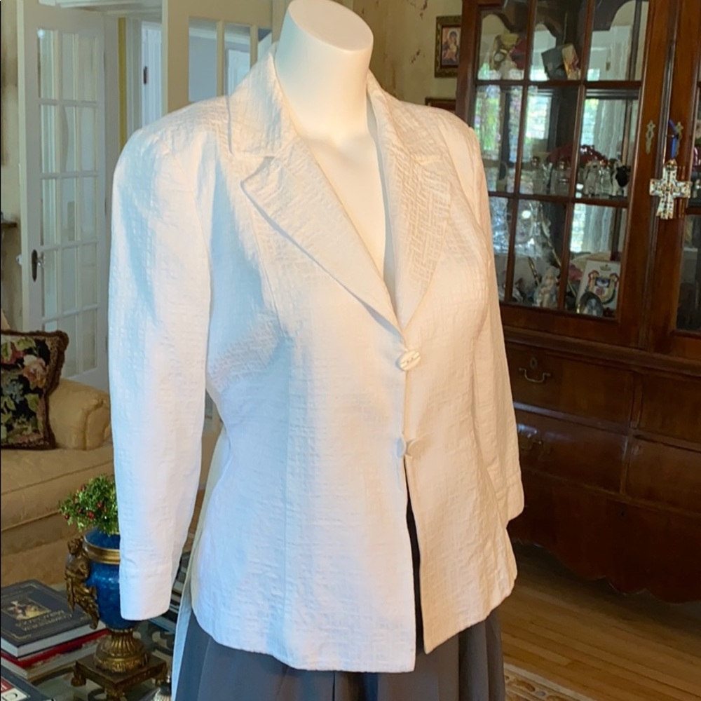 Doncaster Single Breasted White Jacket - image 2